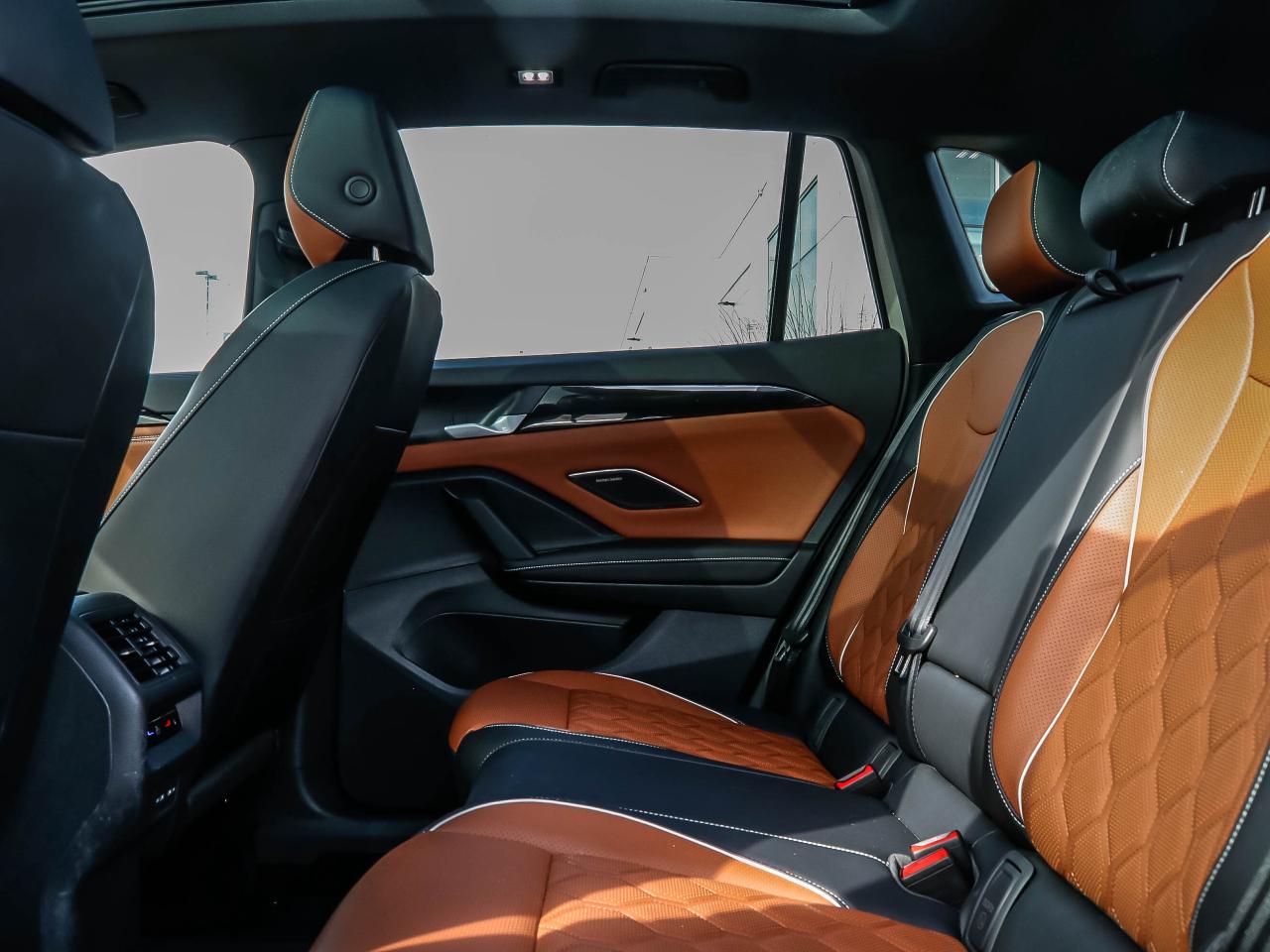 2025 Volkswagen Tiguan HIGHLINE R-LINE 4MOTION Photo