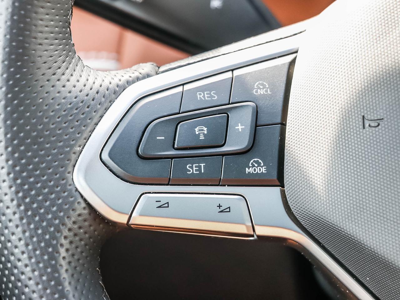 2025 Volkswagen Tiguan HIGHLINE R-LINE 4MOTION Photo