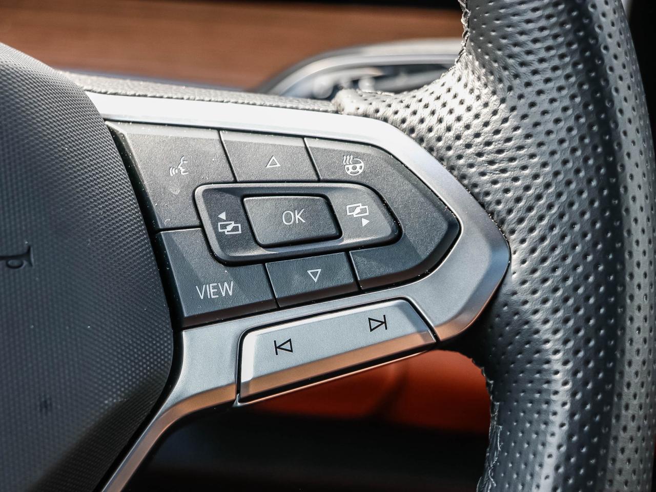 2025 Volkswagen Tiguan HIGHLINE R-LINE 4MOTION Photo