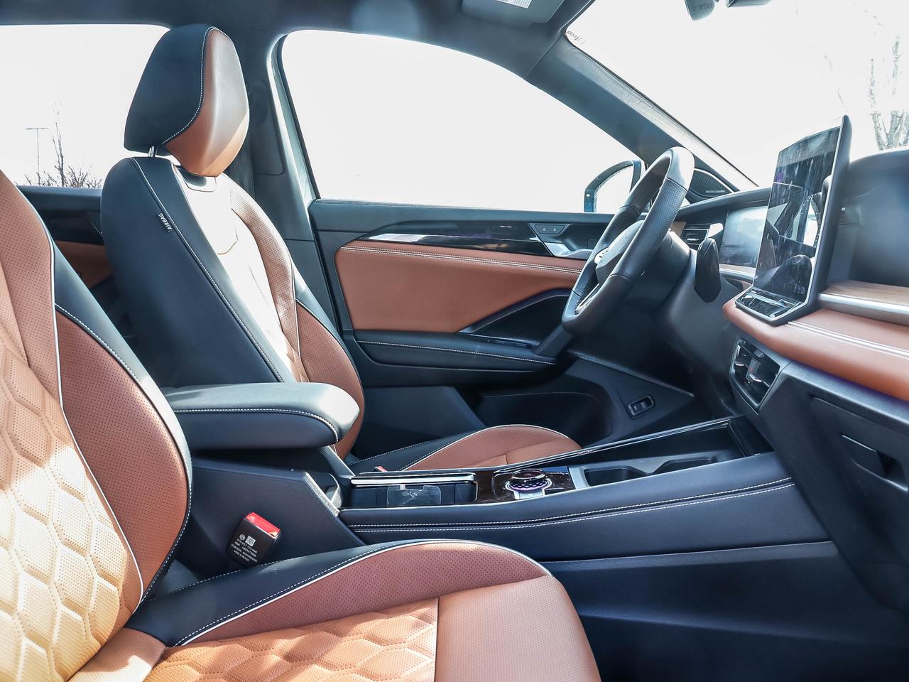 2025 Volkswagen Tiguan HIGHLINE R-LINE 4MOTION Photo