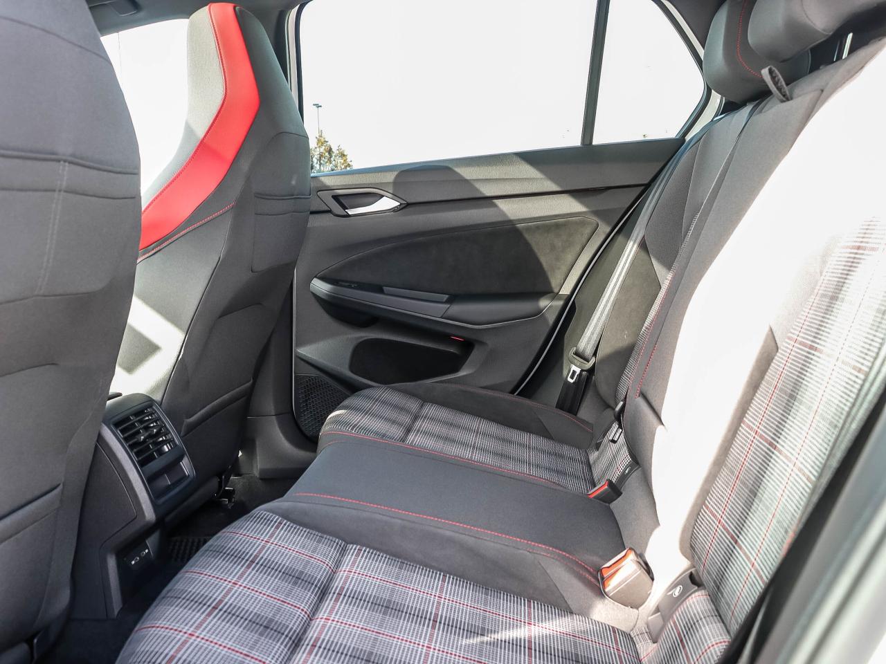 2024 Volkswagen Golf GTI 380 Autobahn Manual Photo