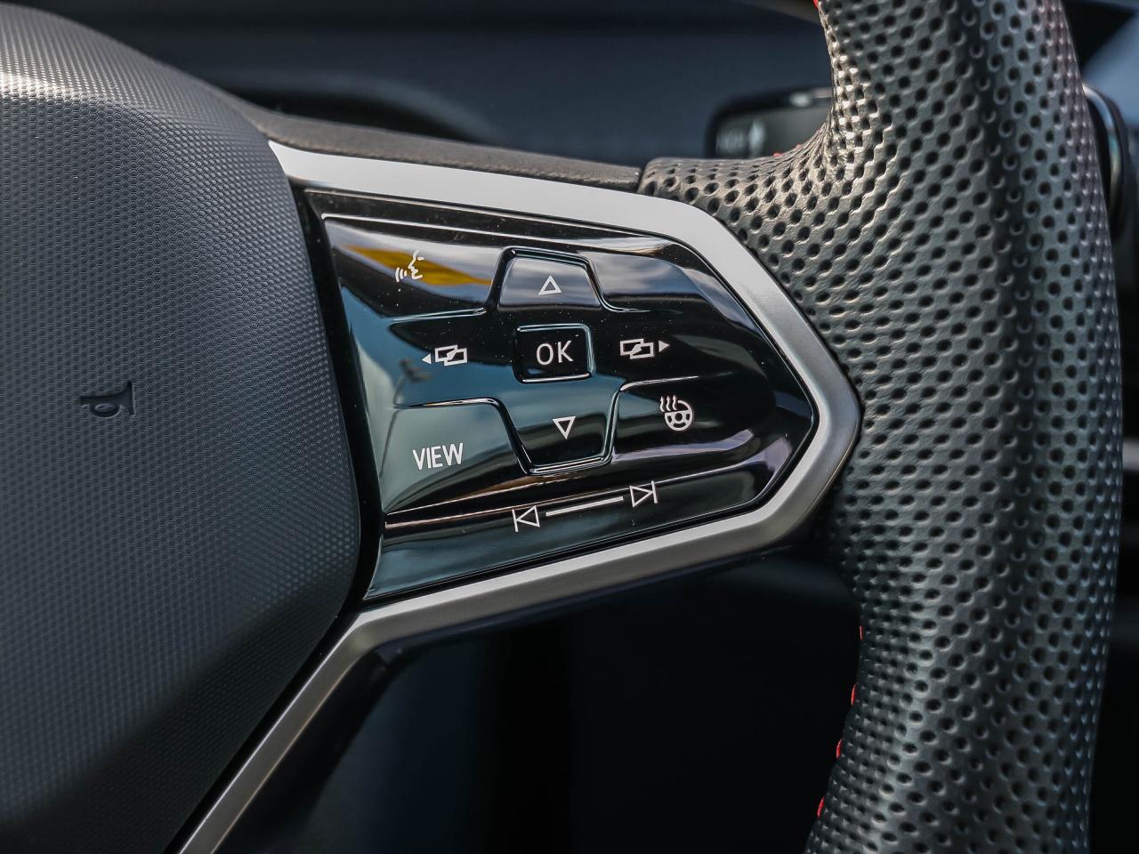 2024 Volkswagen Golf GTI 380 Autobahn Manual Photo