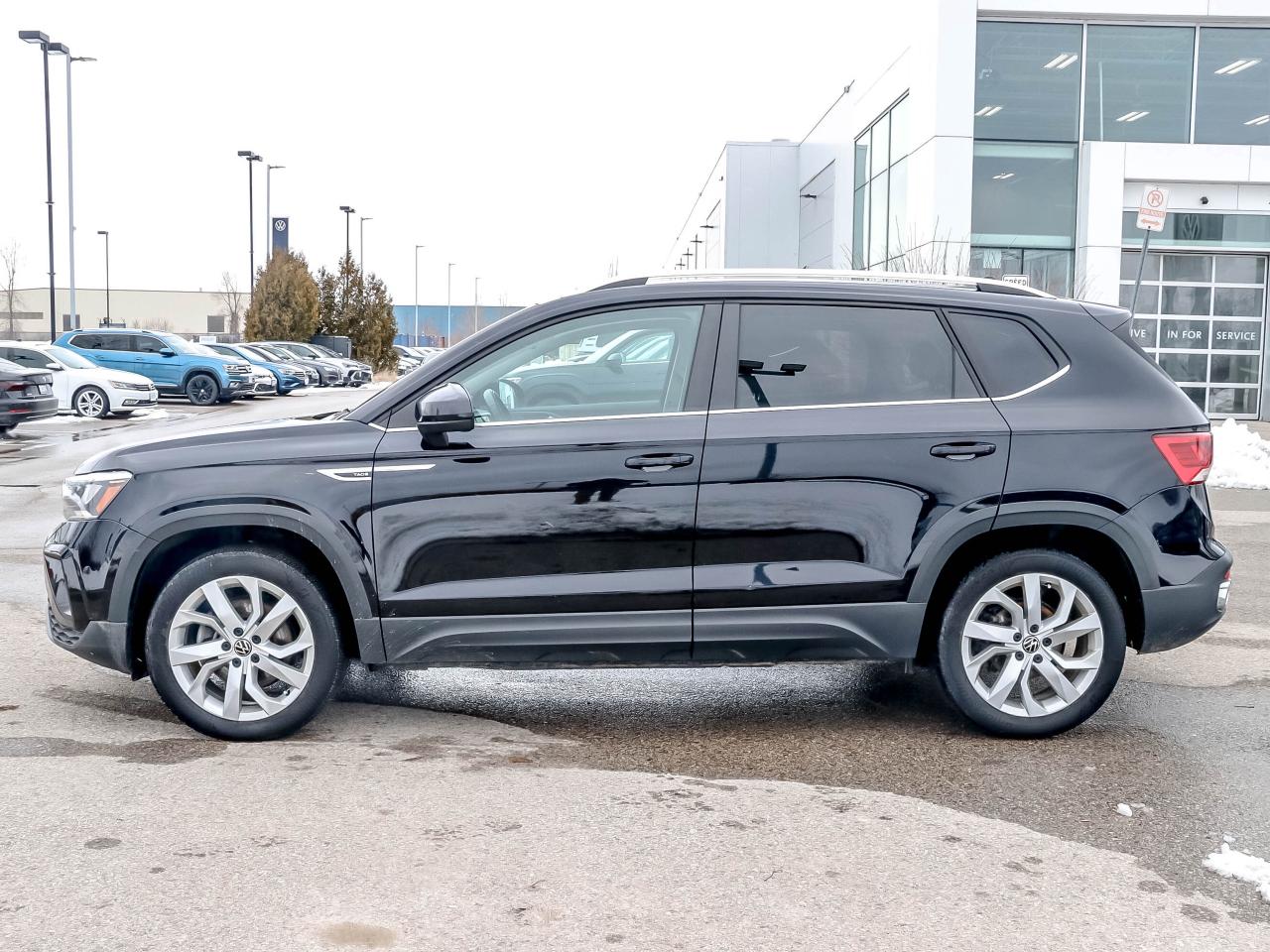 2022 Volkswagen Taos Comfortline 4Motion Photo