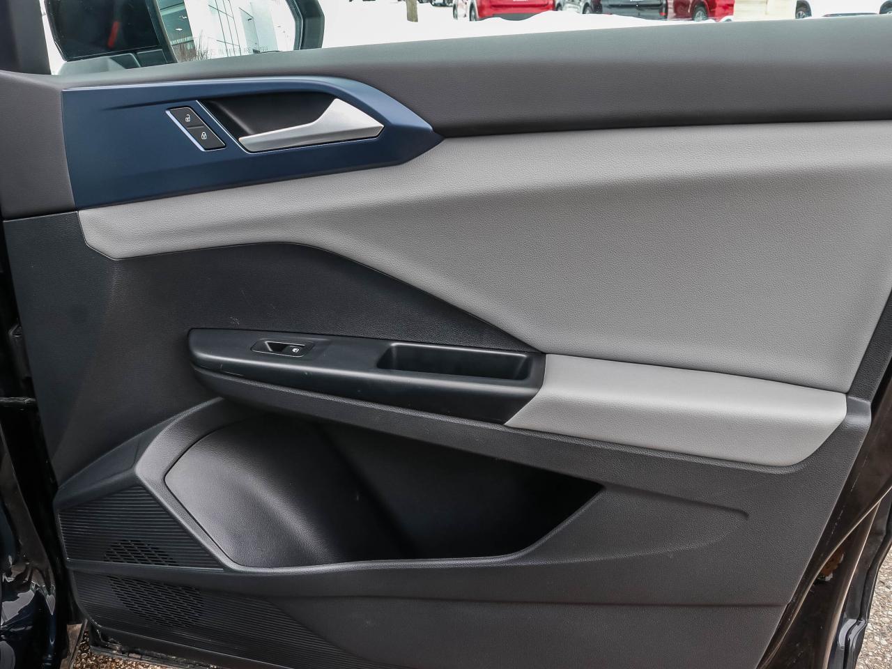 2022 Volkswagen Taos Comfortline 4Motion Photo