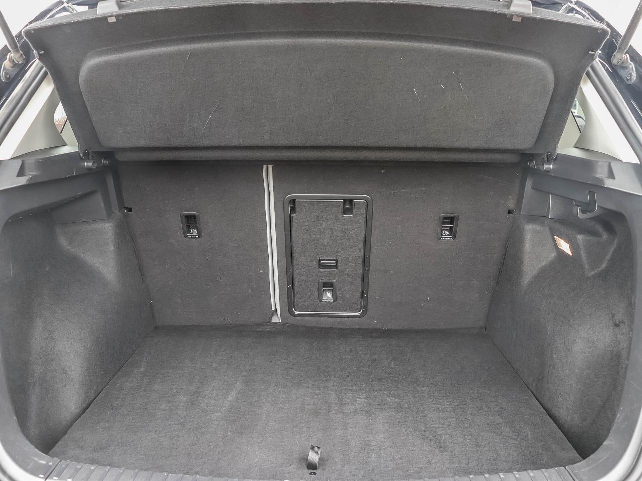 2022 Volkswagen Taos Comfortline 4Motion Photo