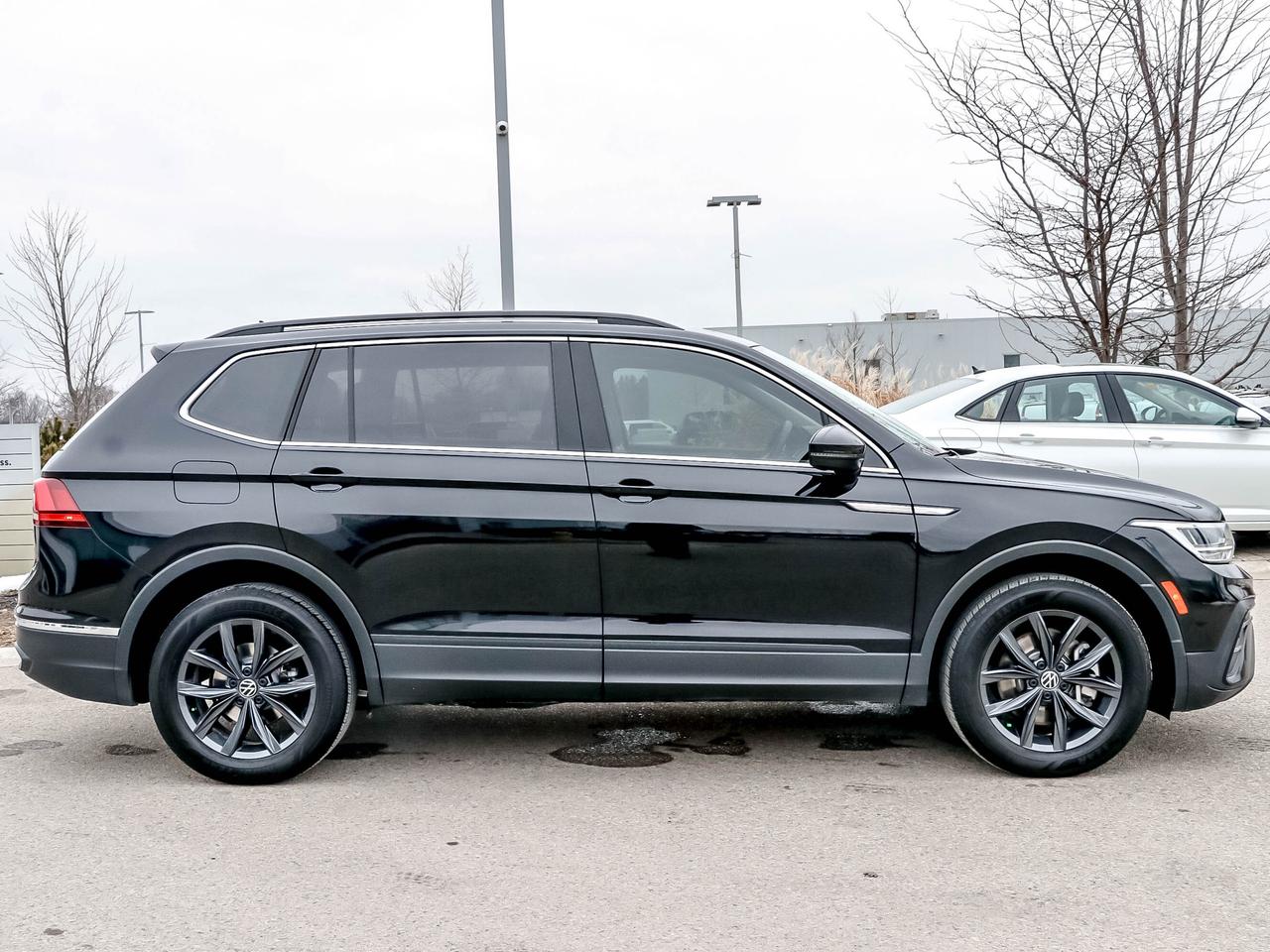 2022 Volkswagen Tiguan COMFORTLINE 4Motion Photo