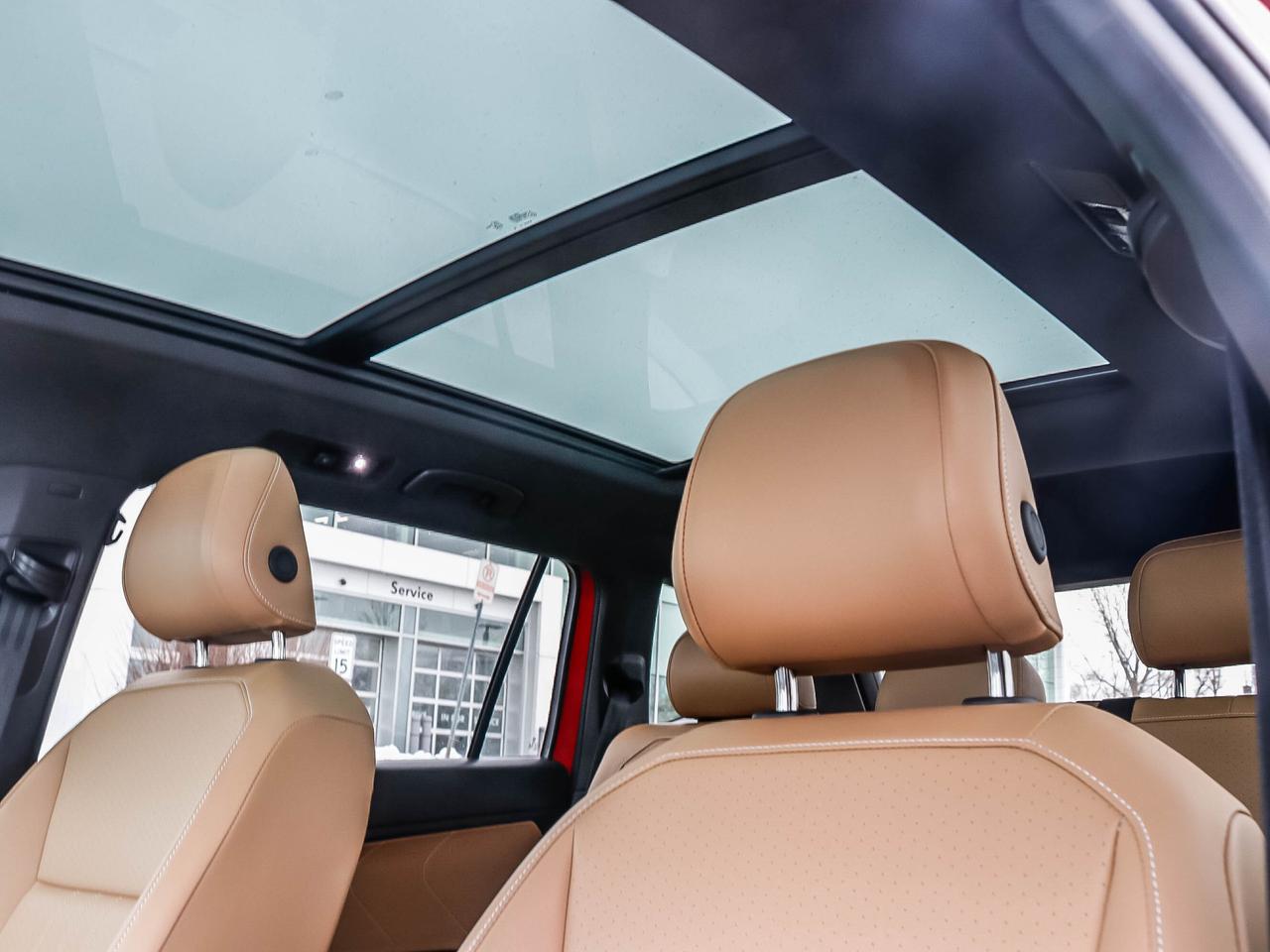 2024 Volkswagen Tiguan Comfortline R-Line Black Edition 4MOTION Photo