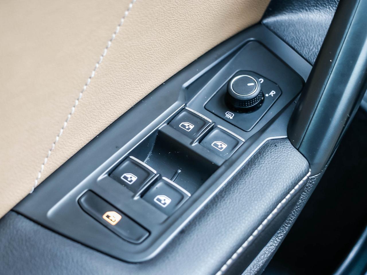 2024 Volkswagen Tiguan Comfortline R-Line Black Edition 4MOTION Photo