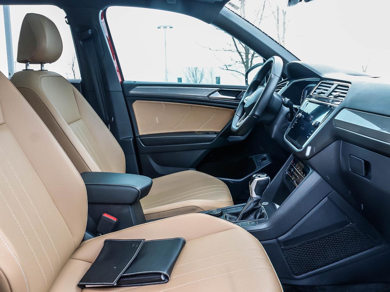 2024 Volkswagen Tiguan Comfortline R-Line Black Edition 4MOTION Photo