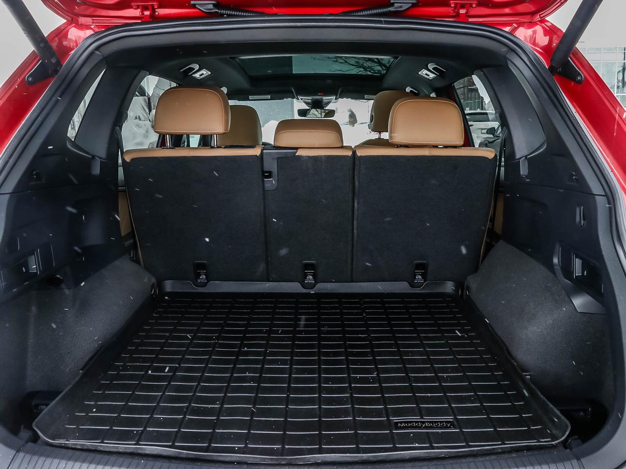 2024 Volkswagen Tiguan Comfortline R-Line Black Edition 4MOTION Photo