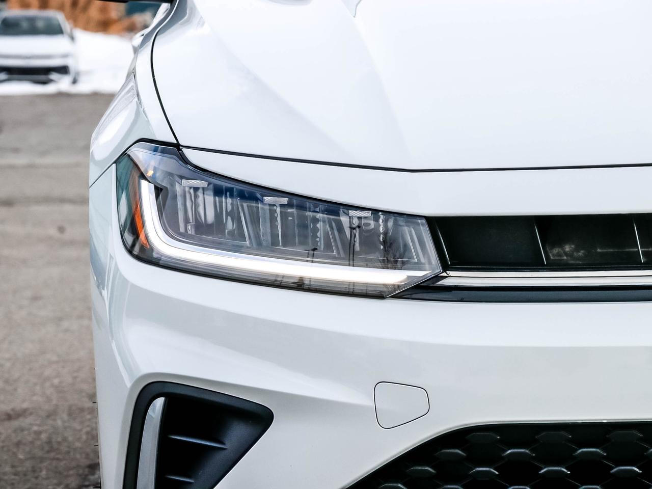 2025 Volkswagen Jetta Highline auto Photo2