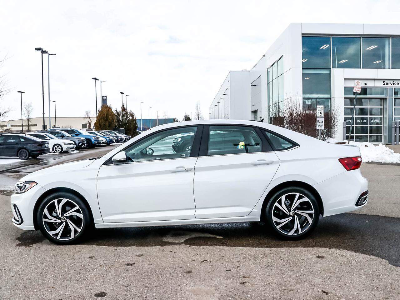 2025 Volkswagen Jetta Highline auto Photo