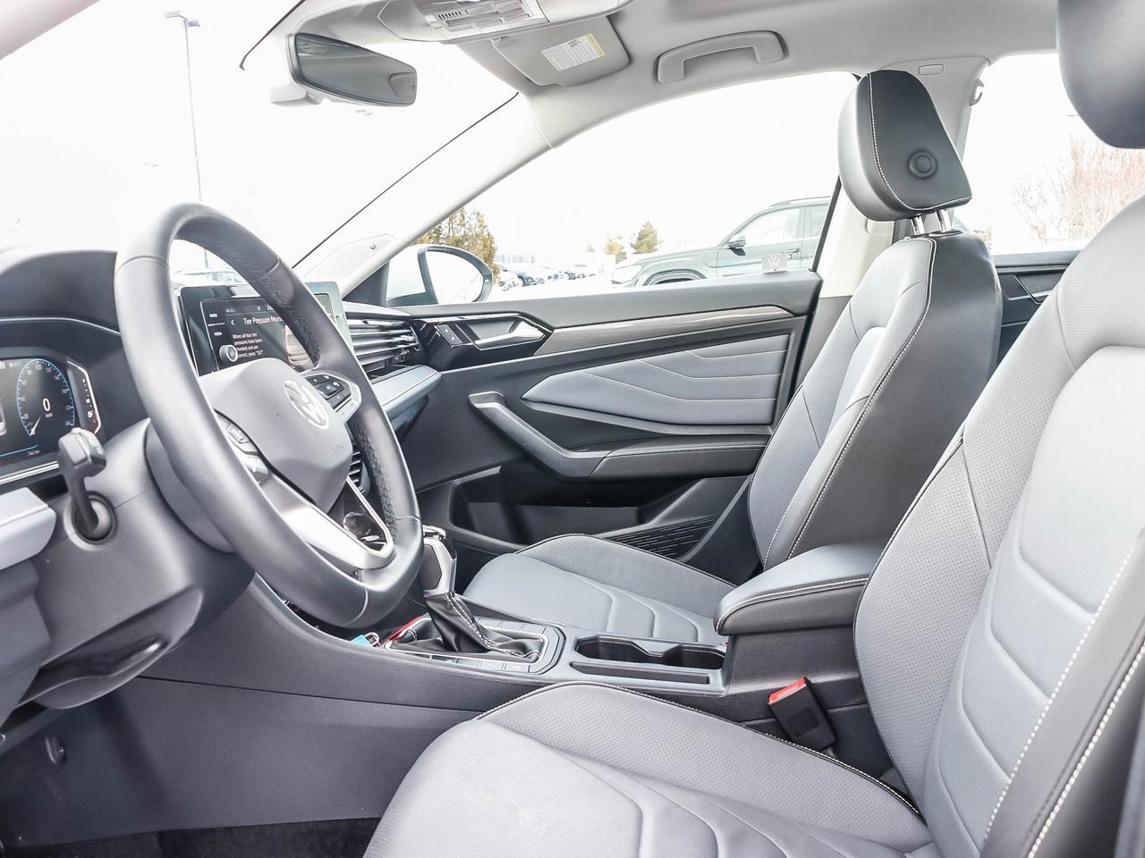 2025 Volkswagen Jetta Highline auto Photo