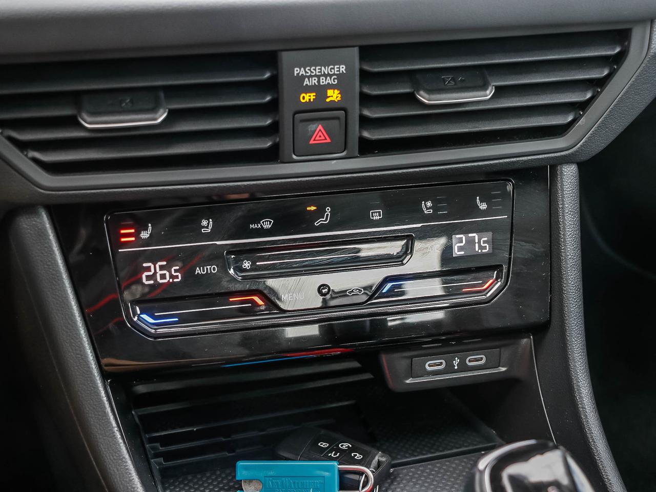 2025 Volkswagen Jetta Highline auto Photo