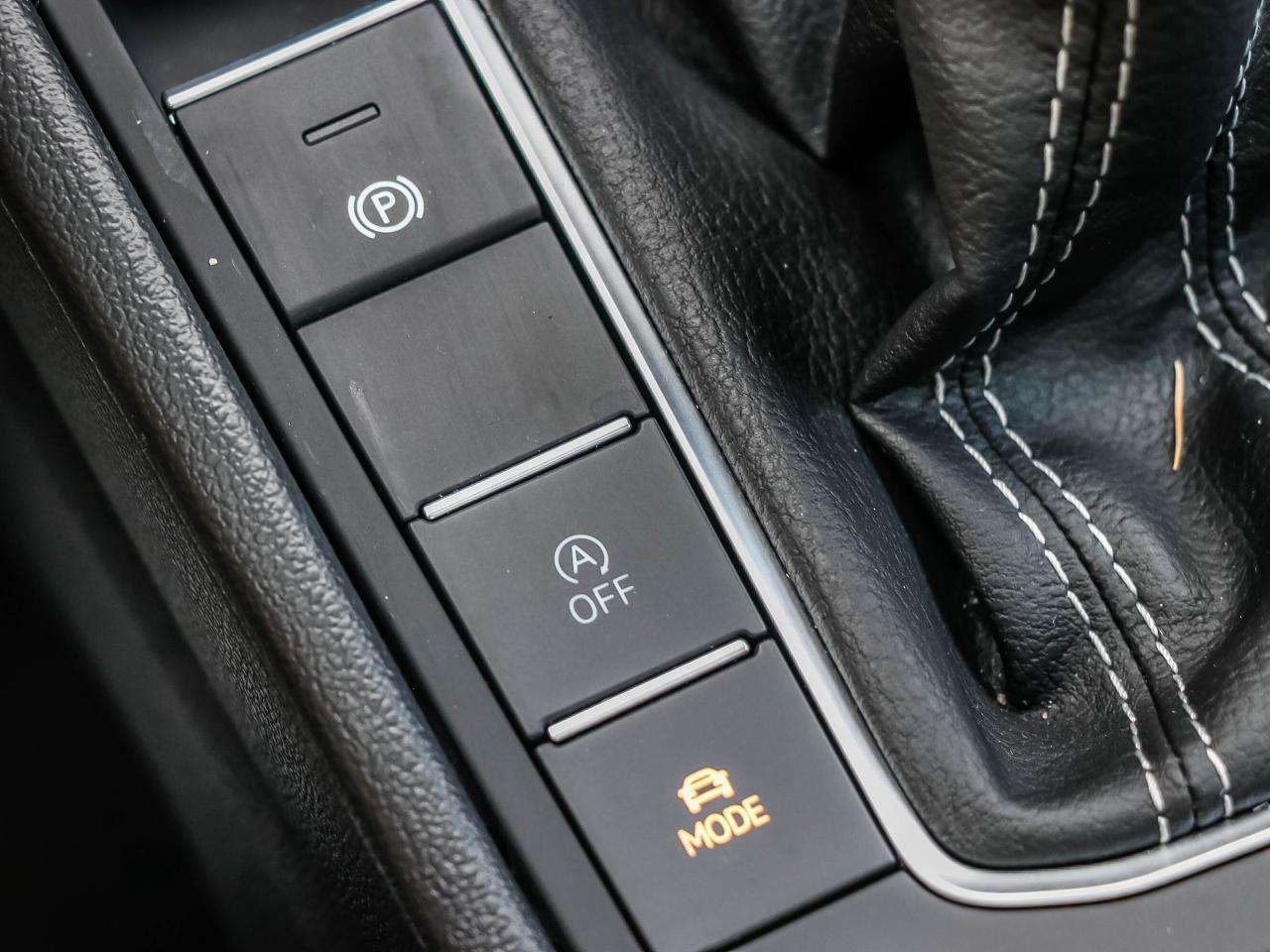 2025 Volkswagen Jetta Highline auto Photo