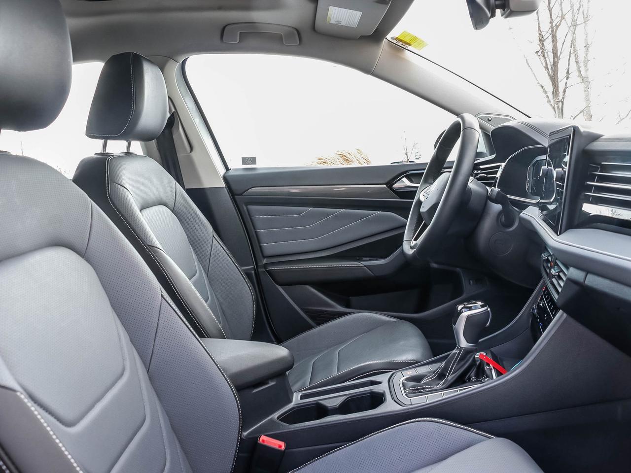 2025 Volkswagen Jetta Highline auto Photo