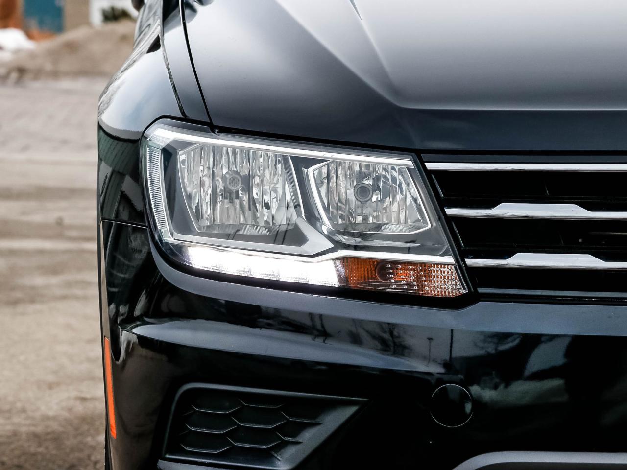 2021 Volkswagen Tiguan United 4MOTION Photo2