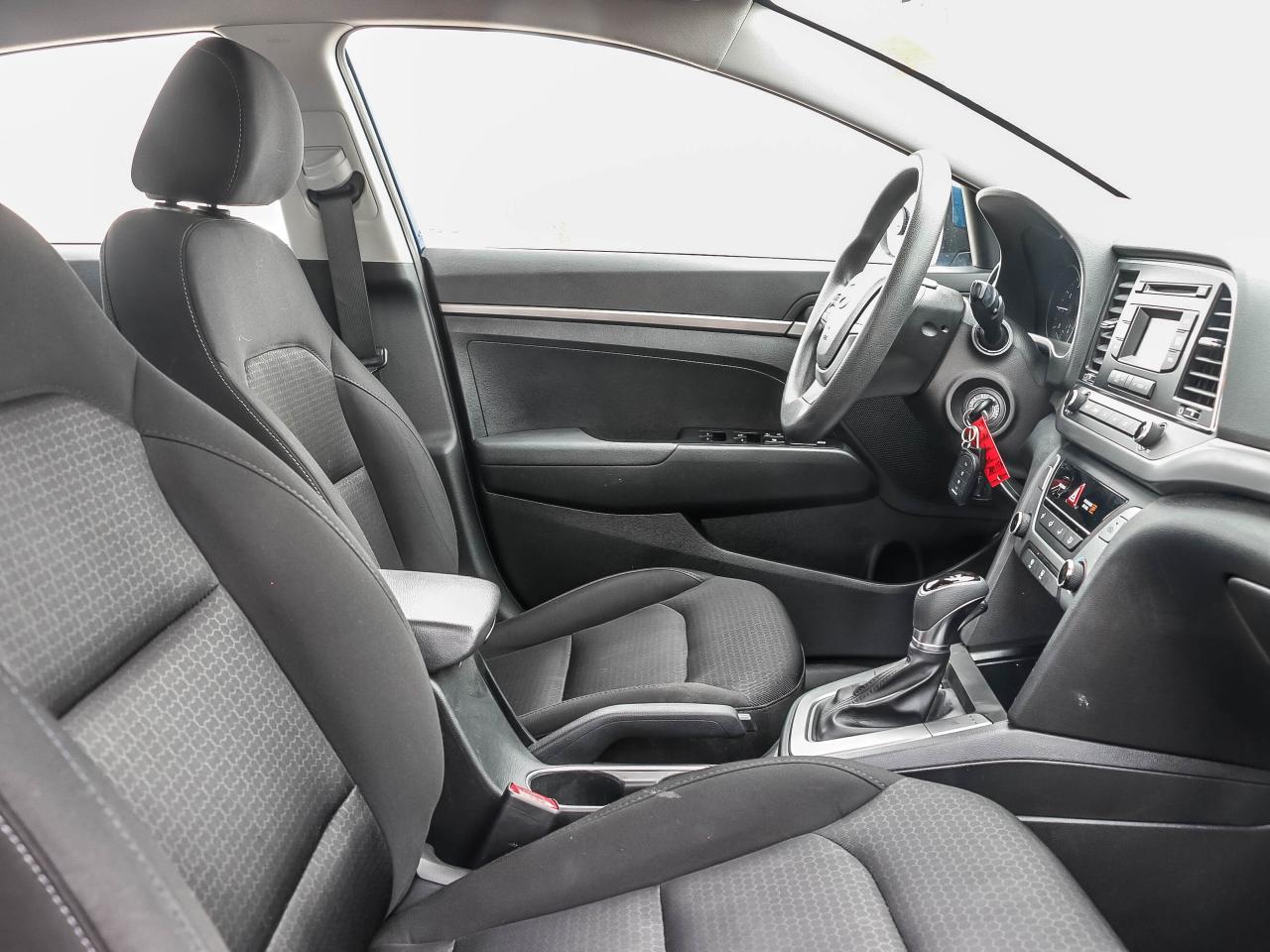 2017 Hyundai Elantra 4DR SDN AUTO LE Photo