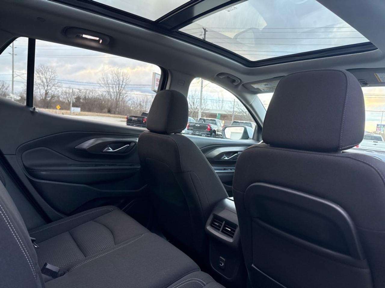 2024 GMC Terrain SLE Photo