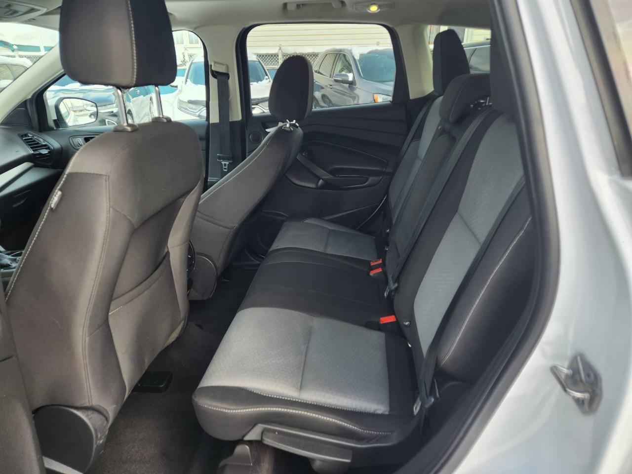 2017 Ford Escape SE 4dr 4x4 Photo