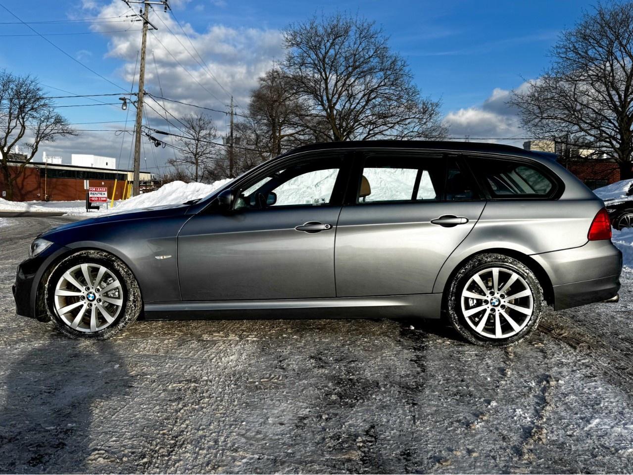 2012 BMW 3 Series Wagon / Executive Package / Saddle brown leather Photo