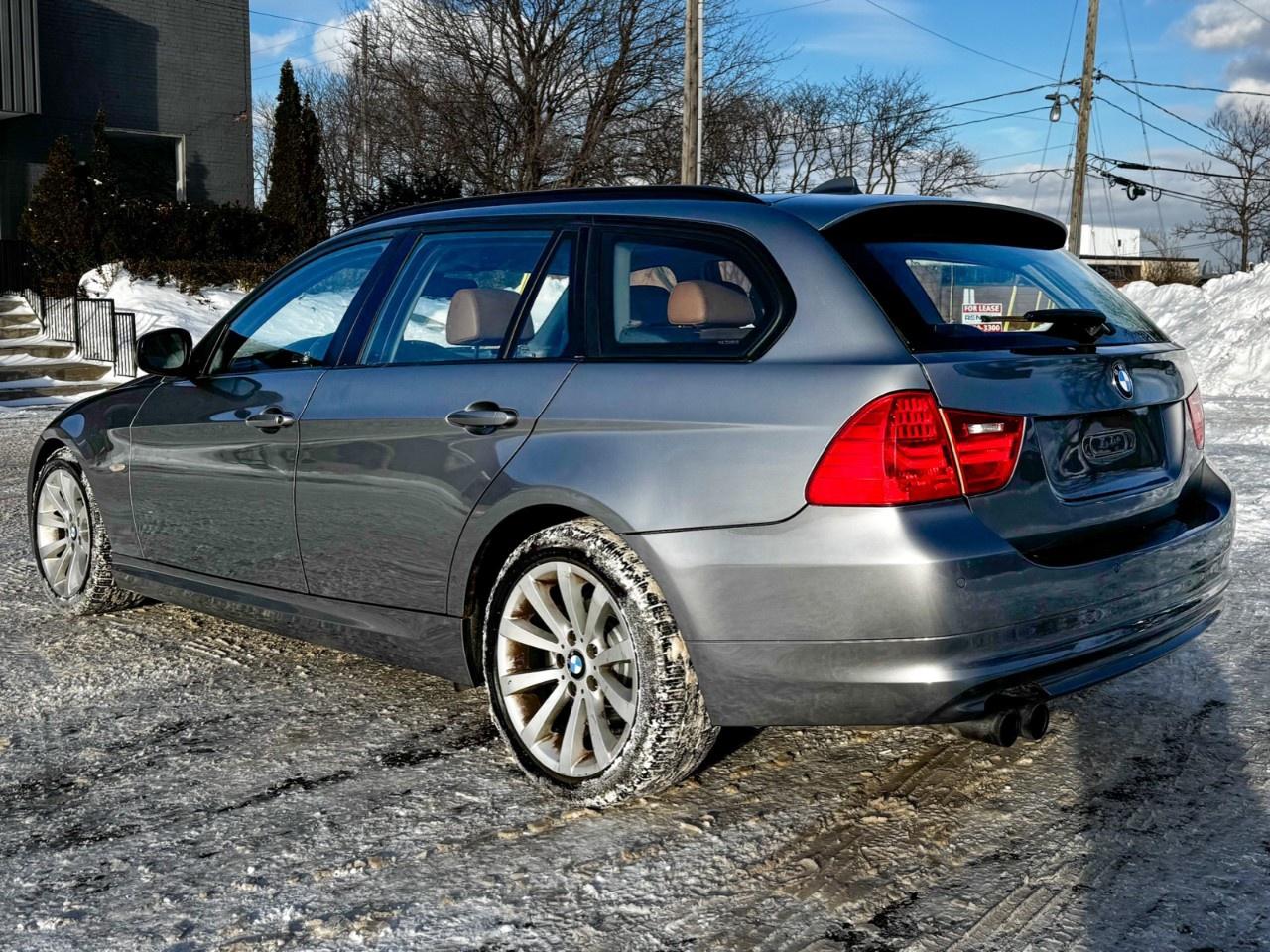 2012 BMW 3 Series Wagon / Executive Package / Saddle brown leather Photo