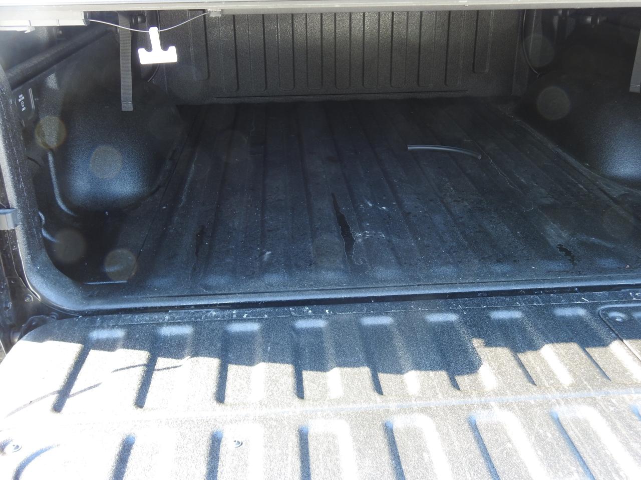 2026 RAM 1500 REBEL 4x4- 14 INCH NAV- COOLED LEATHER- 2,800 KMS Photo