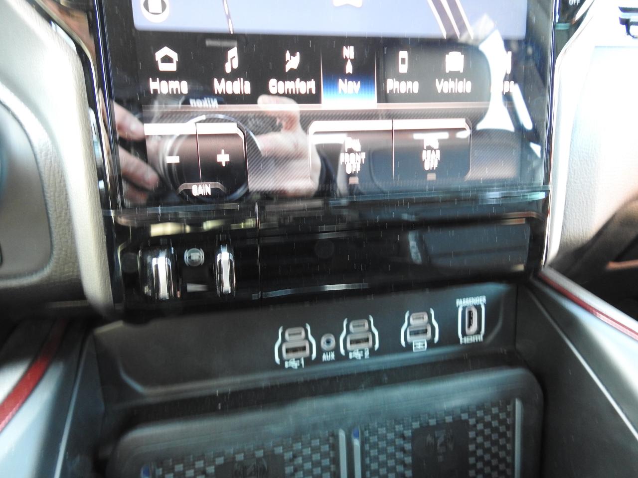 2026 RAM 1500 REBEL 4x4- 14 INCH NAV- COOLED LEATHER- 2,800 KMS Photo