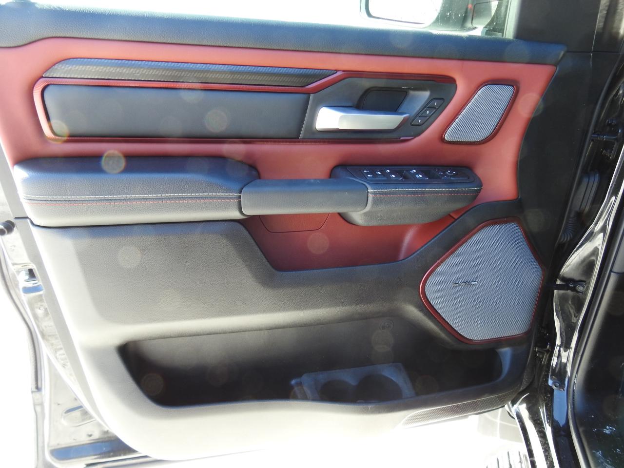 2026 RAM 1500 REBEL 4x4- 14 INCH NAV- COOLED LEATHER- 2,800 KMS Photo