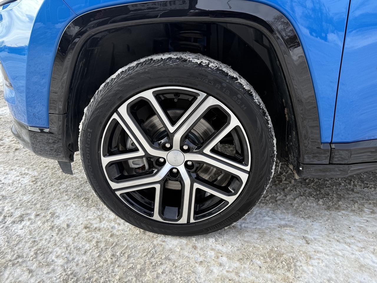 2024 Jeep Compass Limited 4x4 - Pano Sunroof - Hands Free Liftgate Photo