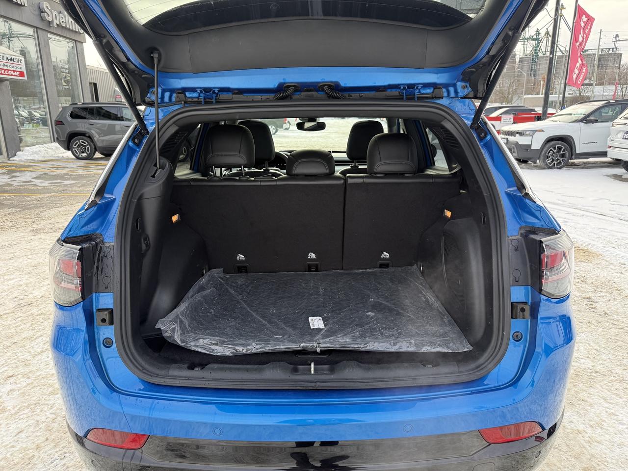 2024 Jeep Compass Limited 4x4 - Pano Sunroof - Hands Free Liftgate Photo