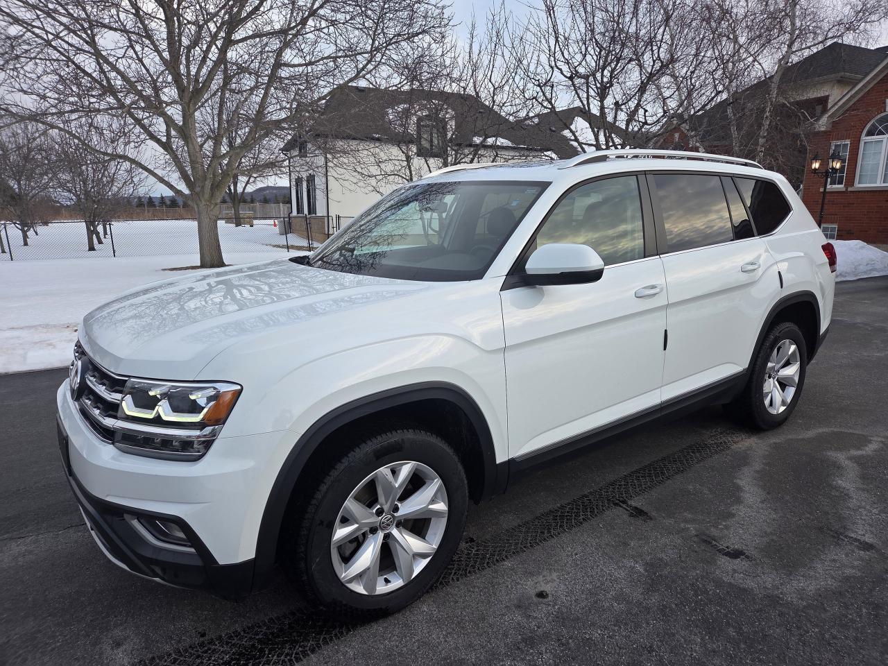 2019 Volkswagen Atlas Highline 3.6 FSI 4MOTION,7 Passenger, Must See! Photo