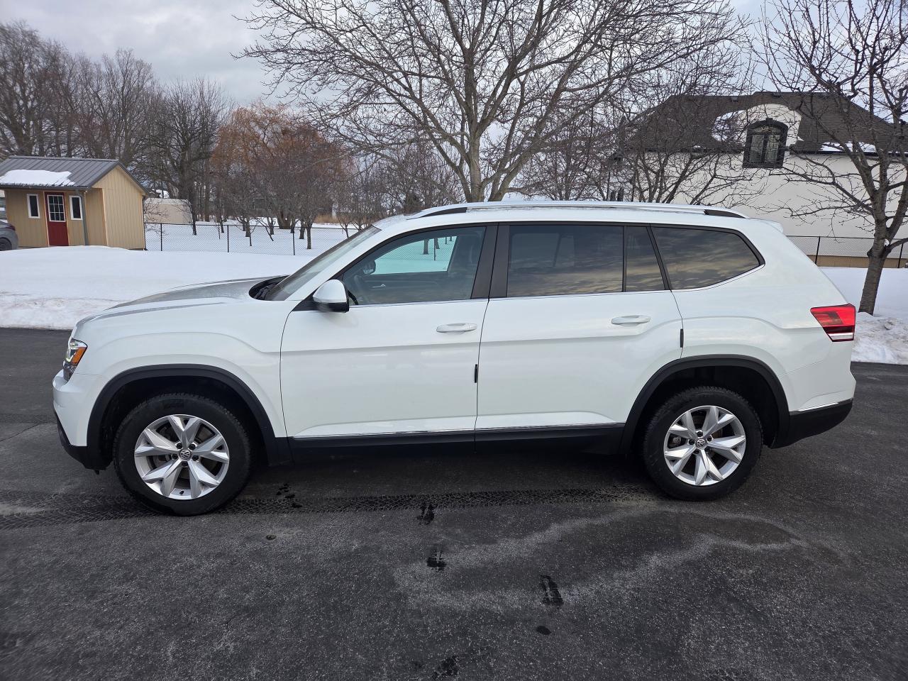 2019 Volkswagen Atlas Highline 3.6 FSI 4MOTION,7 Passenger, Must See! Photo