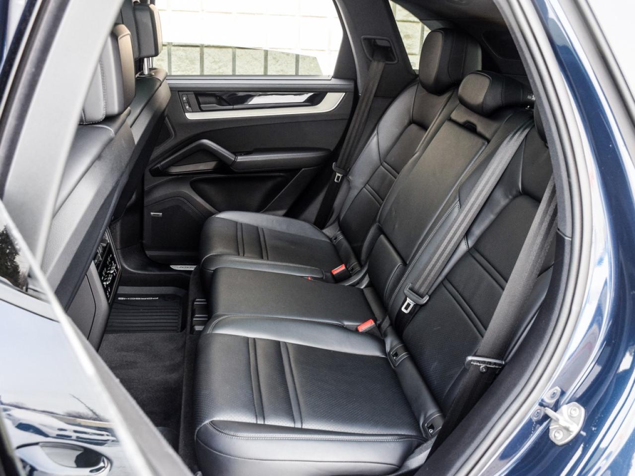 2024 Porsche Cayenne Base 4dr All-wheel Drive Photo