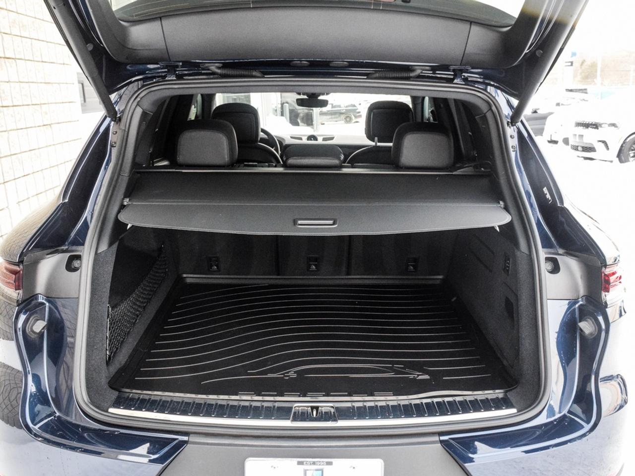 2024 Porsche Cayenne Base 4dr All-wheel Drive Photo