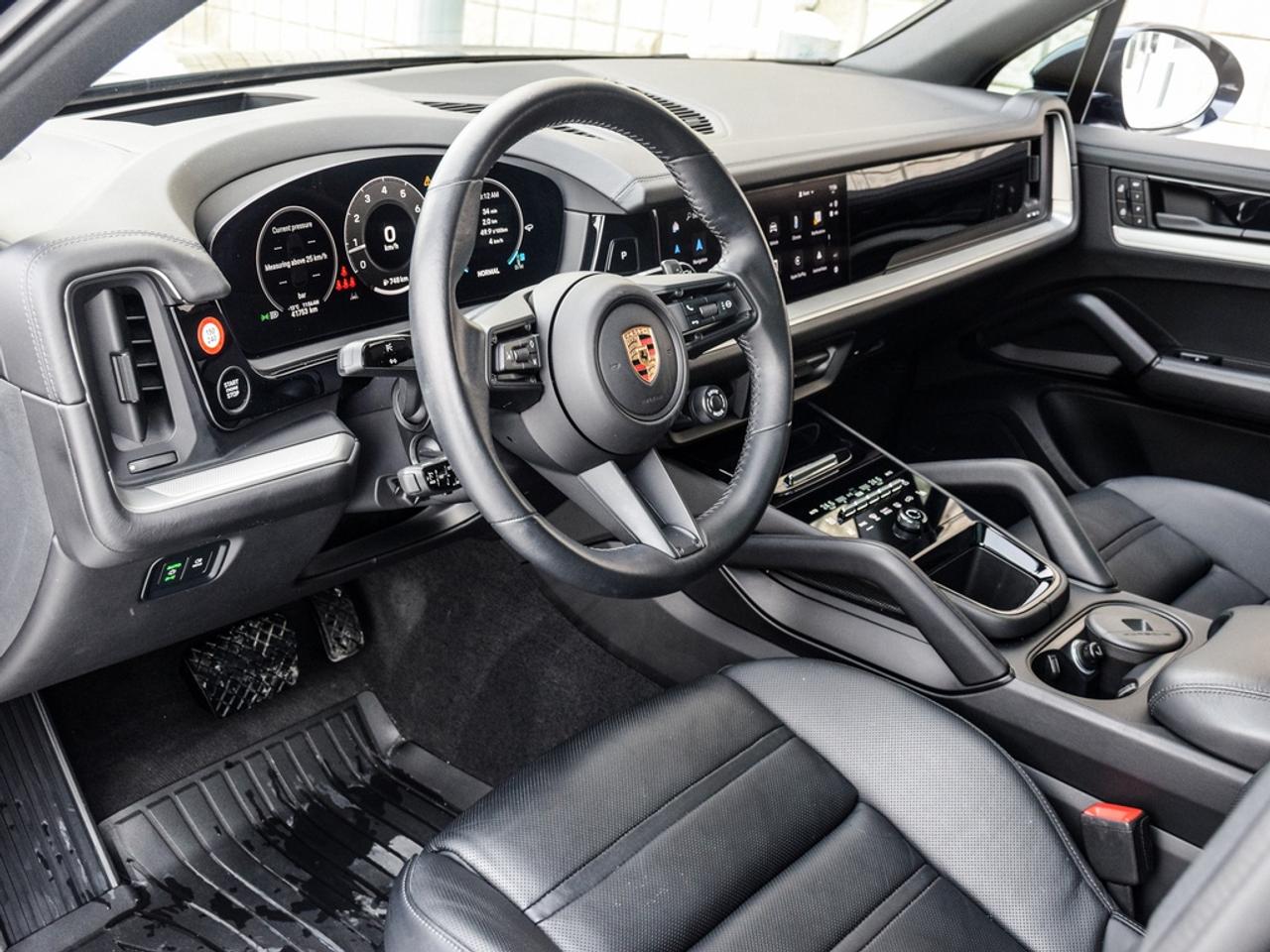 2024 Porsche Cayenne Base 4dr All-wheel Drive Photo