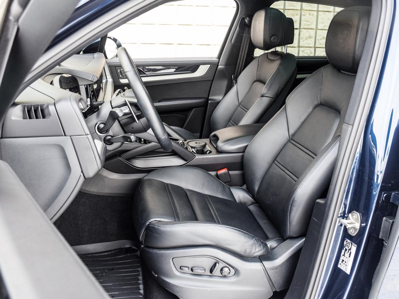 2024 Porsche Cayenne Base 4dr All-wheel Drive Photo