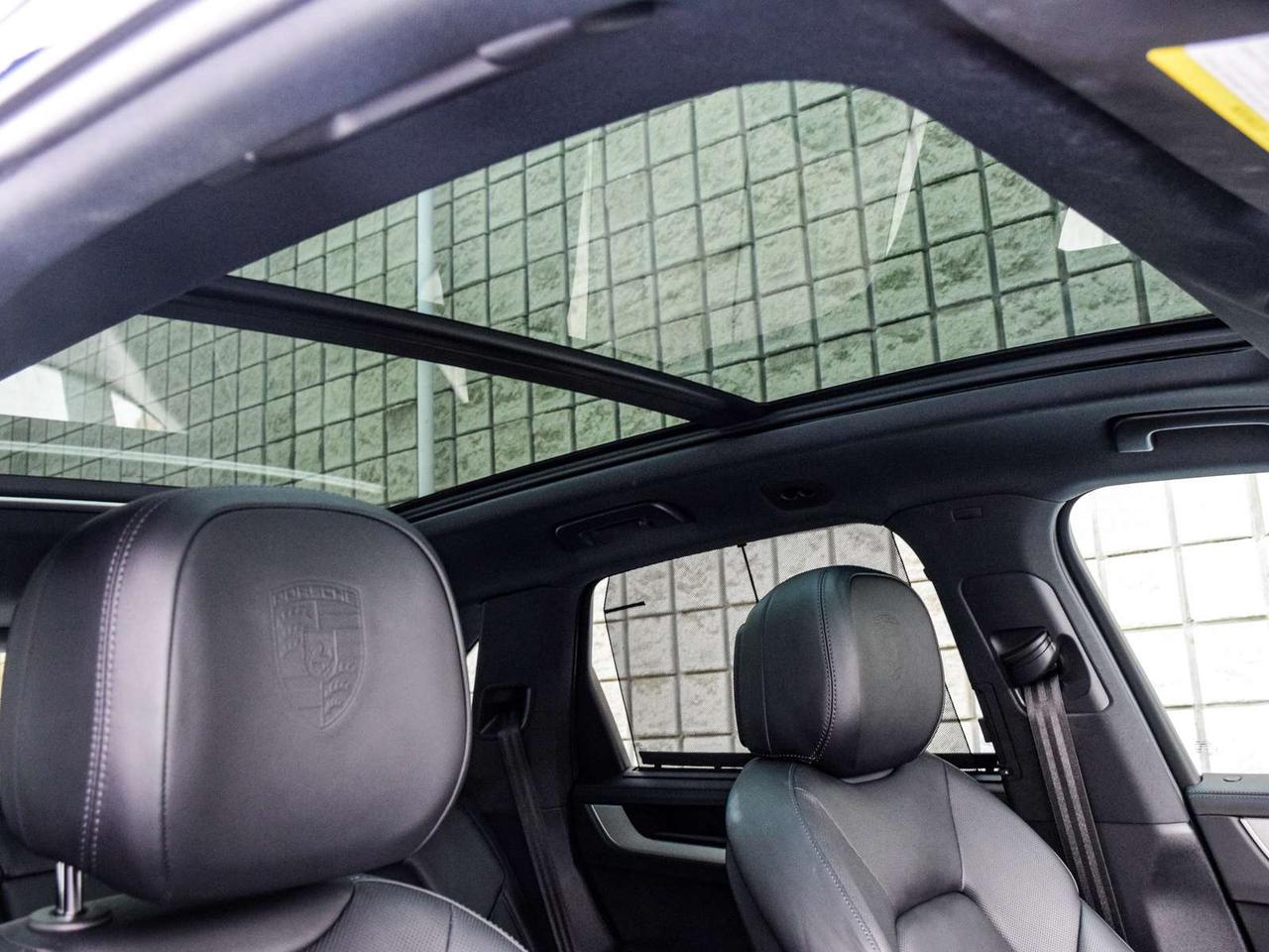 2024 Porsche Cayenne Base 4dr All-wheel Drive Photo
