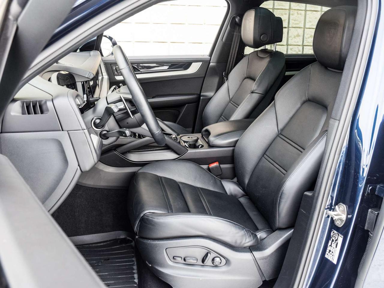 2024 Porsche Cayenne Base 4dr All-wheel Drive Photo