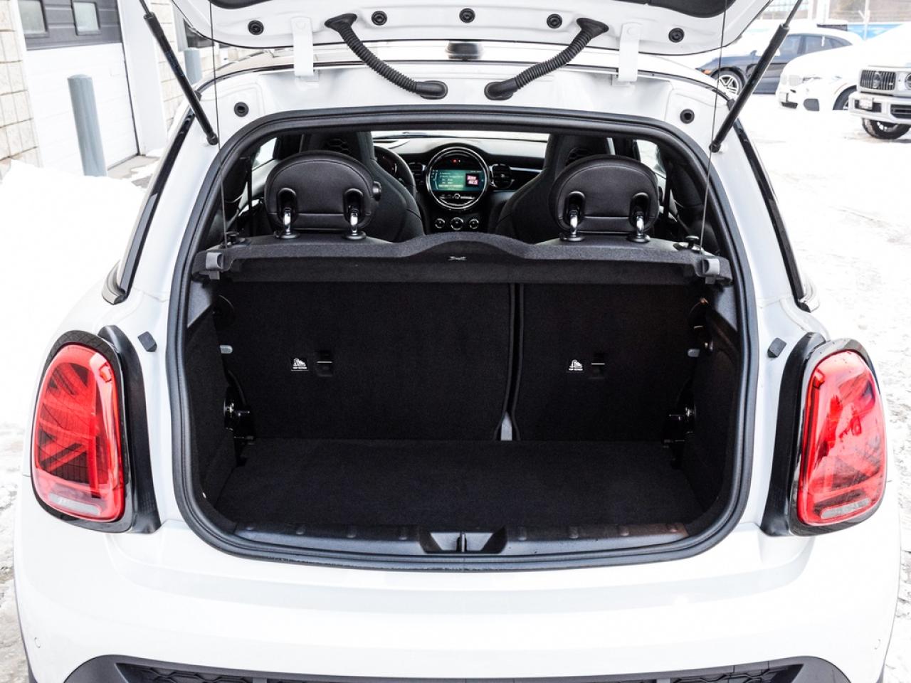 2023 MINI 3 Door  Photo