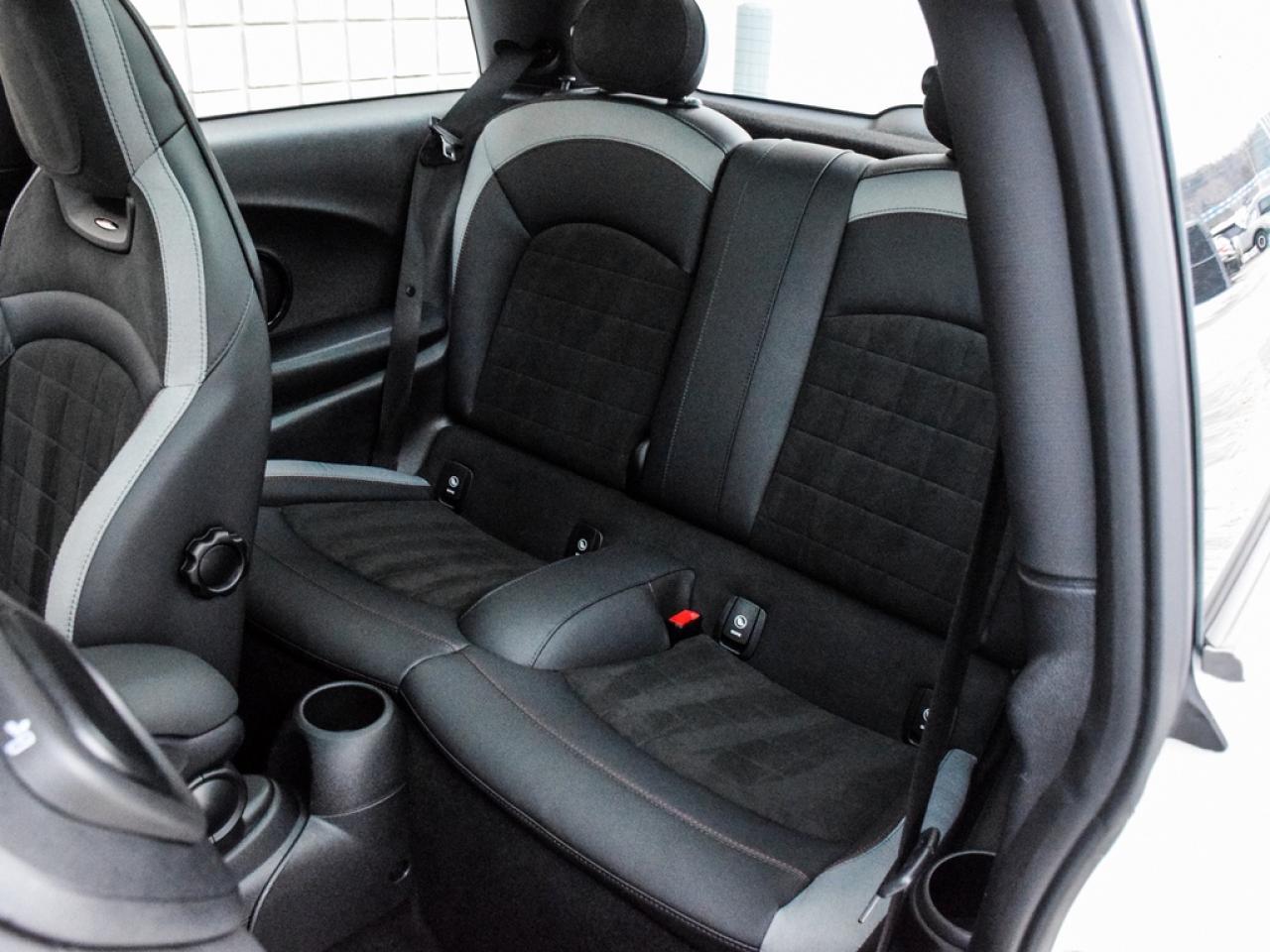 2023 MINI 3 Door  Photo