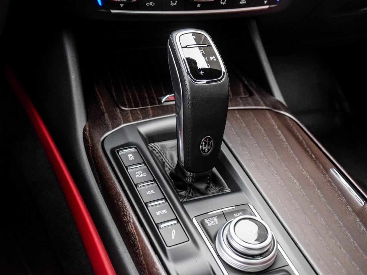 2021 Maserati Levante GranLusso All-Wheel Drive Sport Utility Photo