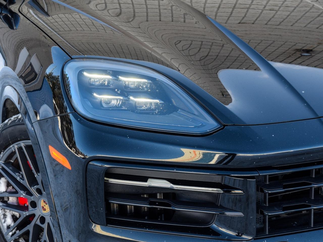 2025 Porsche Cayenne Coupe S 4dr All-Wheel Drive Photo