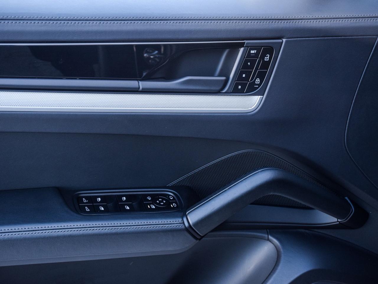 2025 Porsche Cayenne Coupe S 4dr All-Wheel Drive Photo