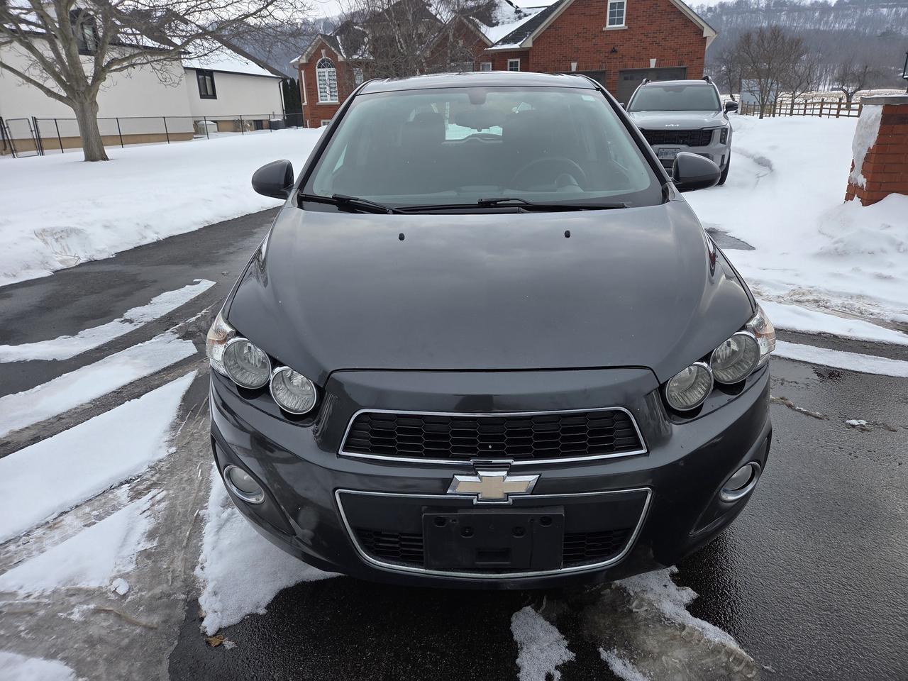2014 Chevrolet Sonic 5dr HB LT Auto, Sunroof, Drives Great, Must See! Photo2