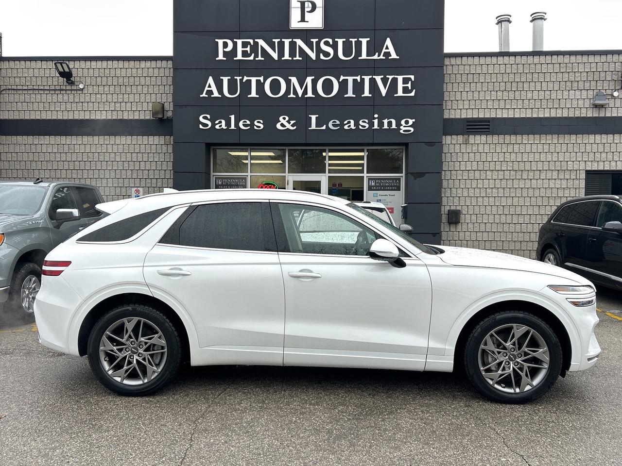 2025 Genesis GV70 2.5T ADVANCED, NEW TIRES, SNOW TIRES, PANO, NAVI Photo3