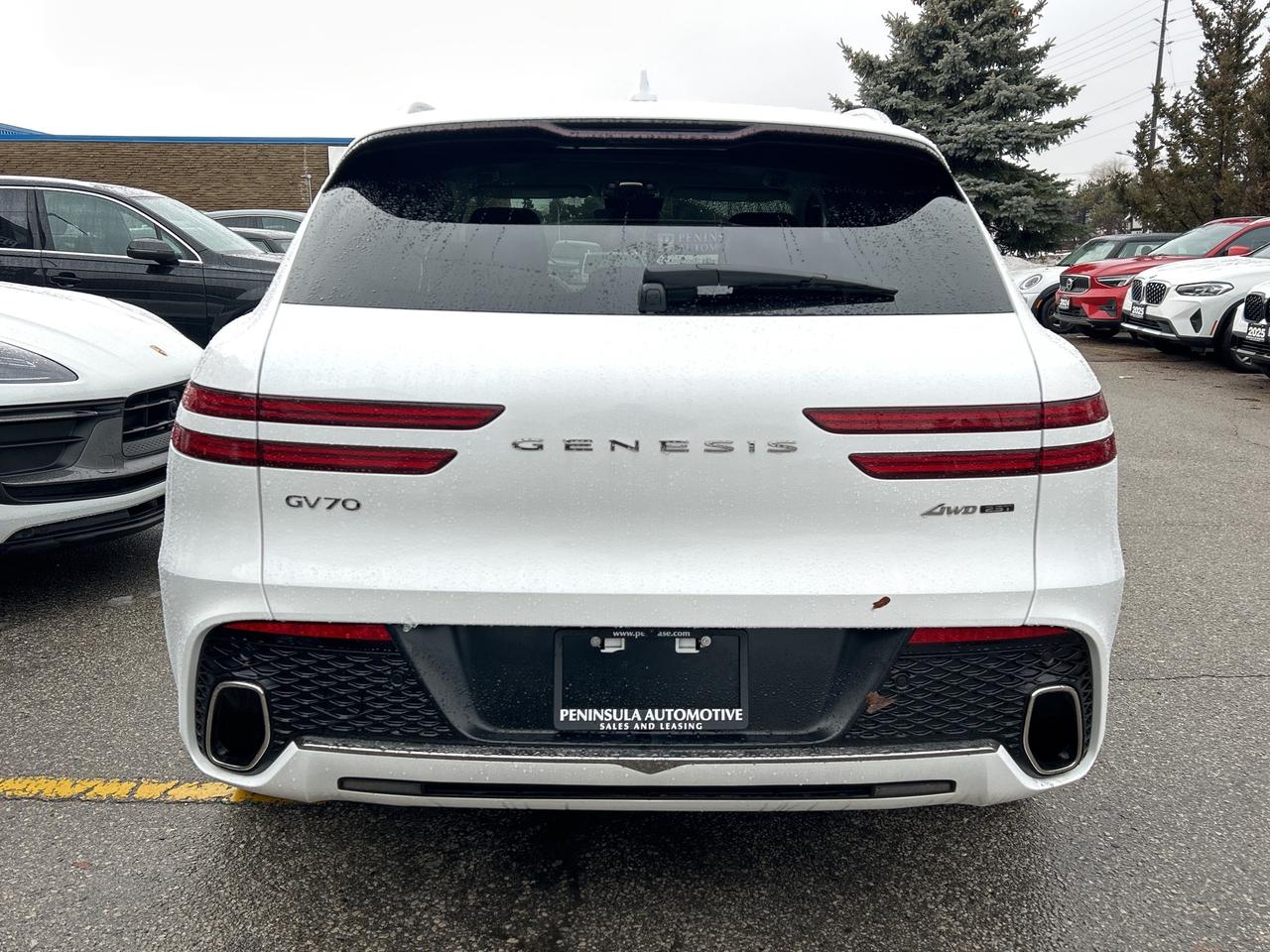 2025 Genesis GV70 2.5T ADVANCED, NEW TIRES, SNOW TIRES, PANO, NAVI Photo