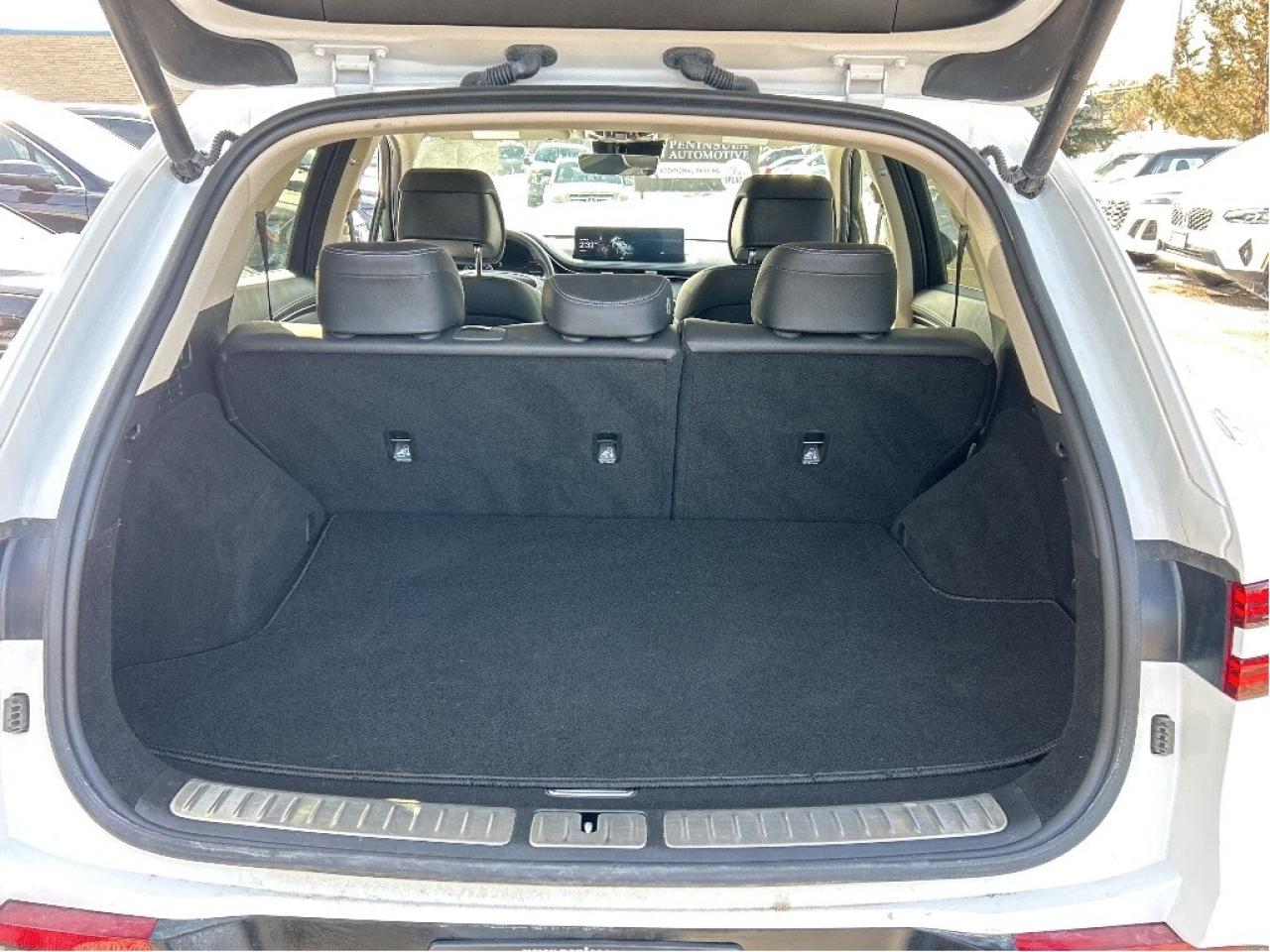 2025 Genesis GV70 2.5T ADVANCED, NEW TIRES, SNOW TIRES, PANO, NAVI Photo