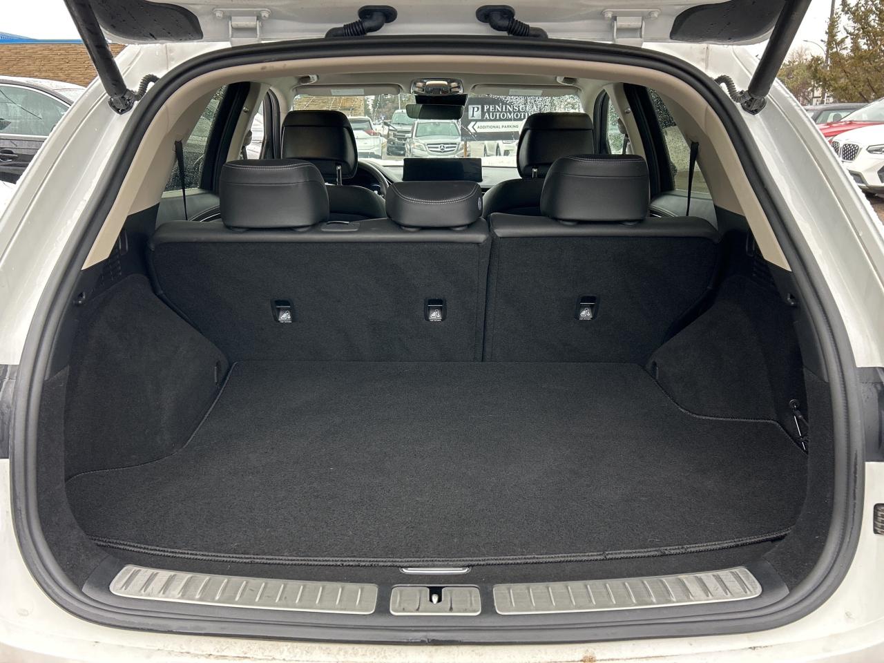 2025 Genesis GV70 2.5T ADVANCED, NEW TIRES, SNOW TIRES, PANO, NAVI Photo