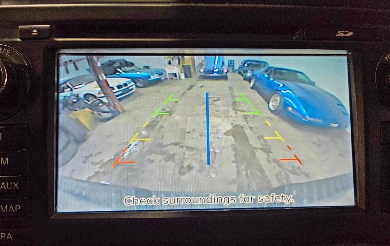 2017 Nissan Titan 4WD Crew Cab SV Clean CarFax/SV Premium/4x4/Blueto Photo